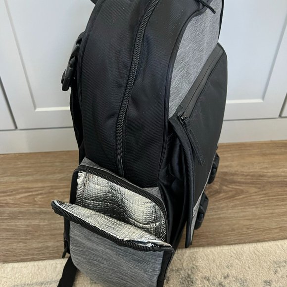 Eddie Bauer Atlas Sport Back Pack Diaper Bag in Black/Gray - Picture 4 of 7